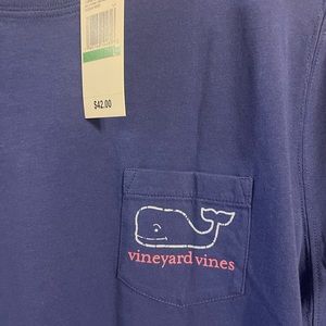 Women’s large Vineyard Vines T-shirt